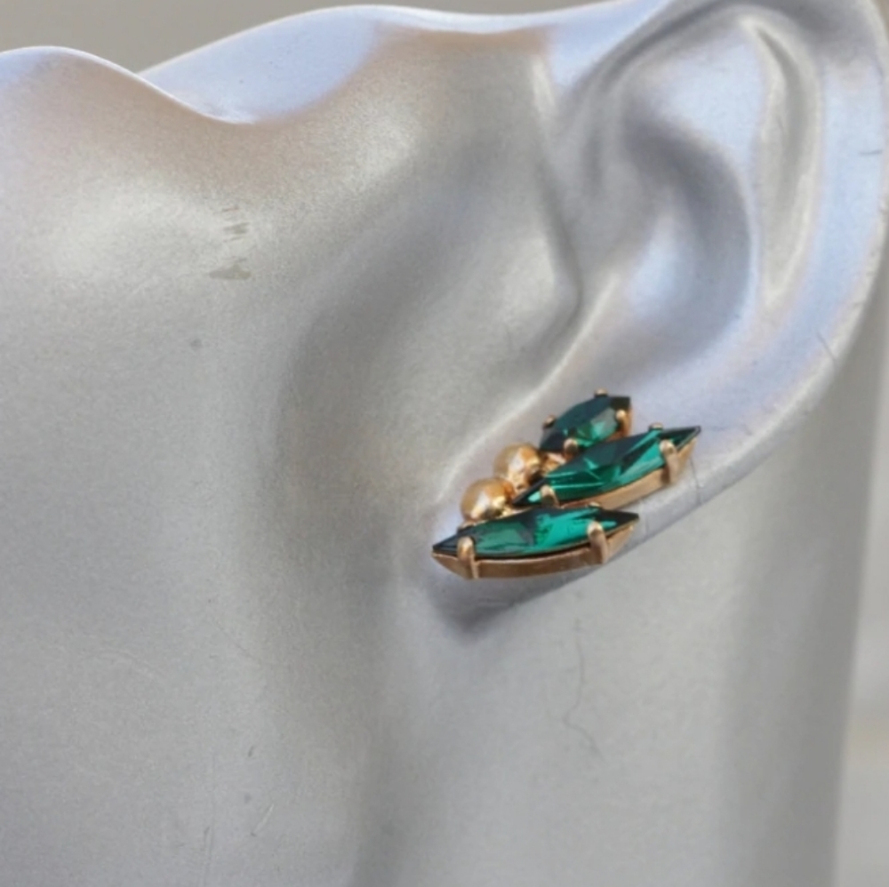 Emerald Stud Earrings - image 2